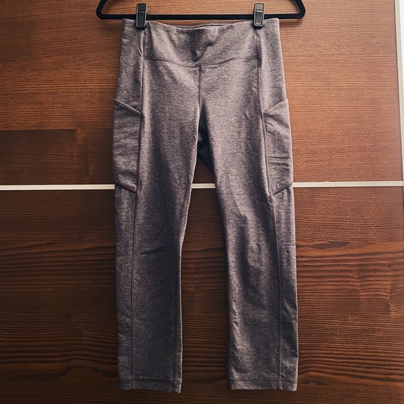 lululemon athletica Pants - Lululemon Heather Grey Crop Leggings